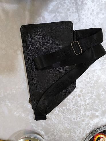 İdman çantaları: Uniseks çiyin/çarpaz asma çanta - Rəng: qara - Material: xırda — 4