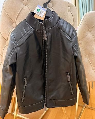 Yenidir 3-4 yaşlı oölan uşaqı üçün qara dəri kurtka.Baha alınıb 25