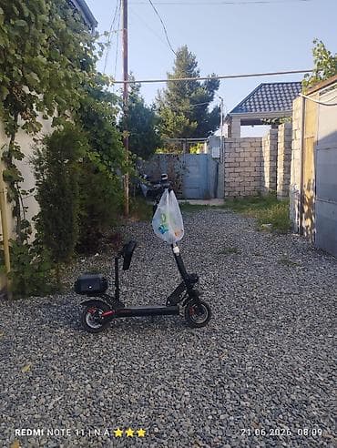 Elektrik nəqliyyatı: Yeni Elektrik samokat 10", ≤ 250 Vt, > 45 km/s, Ödənişli çatdırılma — 4