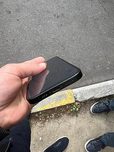 iphone 16e qiymət: IPhone 16, 128 GB, Qara — 3