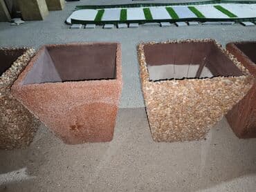 Buket güllər: Dekorativ kvadrat dibçək-konteynerlər - Forma: yuxarıdan genişlənən — 1