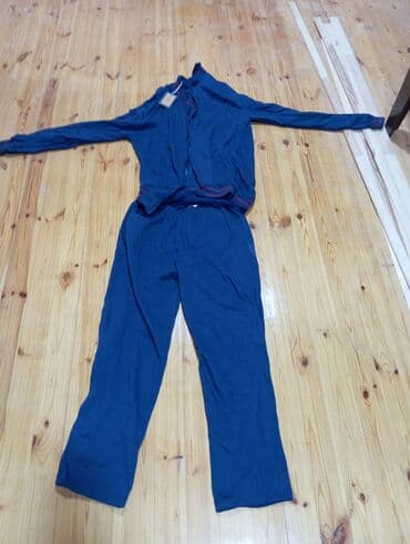 idman kişi şortları: Idman dəsti geyinilmemis — 2