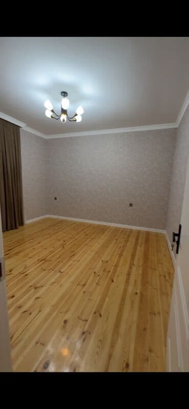 Kirayə mənzillər: Satılır: geniş daxili planlı, işıqlı mənzil/ev Xüsusiyyətlər: - Geniş — 7