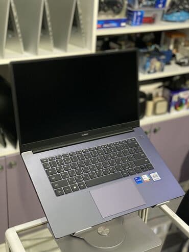 TV və video: Intel Core i7, 16 GB, 15.6 " — 2