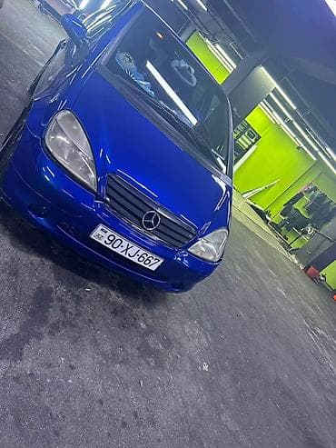 mersedes saat: Mercedes-Benz A-Class (A160) – mavi rəngli hetçbek Xüsusiyyətlər və — 7