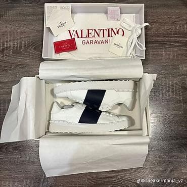 valentino kofta: Valentino Garavani “Rockstud Untitled 11” kişi krossovkası Sifarişlə — 3