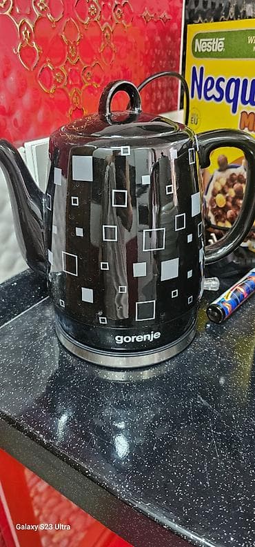 samovar 3 litr: Ela veziyyetde farfor ici nikel elektrikli caydan — 1