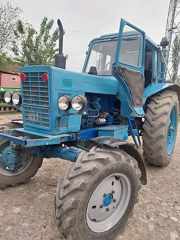 MTZ-82 Belarus təkərli traktor - 4x4 (ön aparıcı körpü) - Dizel