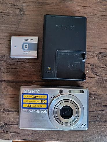 Məhsul: Sony Cyber-shot rəqəmsal fotoaparat (model seriyası DSC – arxa