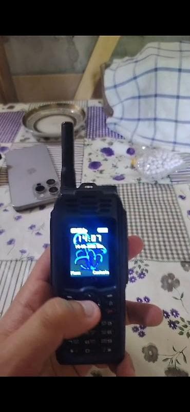 borofone be28 plus: UHF/VHF əl radiostansiya (walkie-talkie tipli telefon-klaviatura ilə) — 2