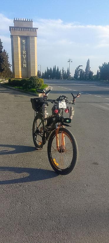 velsibet: Satilir her bir şeyi işlekdi. dang dang siqnalida ustunde — 1