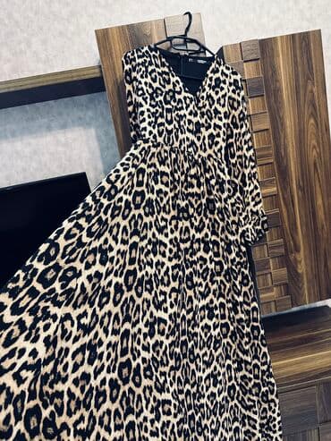 dəbli donlar: Ziyafət paltarı.Yeni kimidir 1 dəfə geyinilib — 2