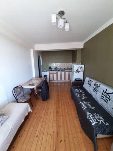 Razin Akkorda 20 mertebeli binanın 17-ci mərtəbəsində yerləşən ümumi — 5