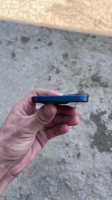 2 el laptop: IPhone 13, 128 GB, Qara, Face ID — 5