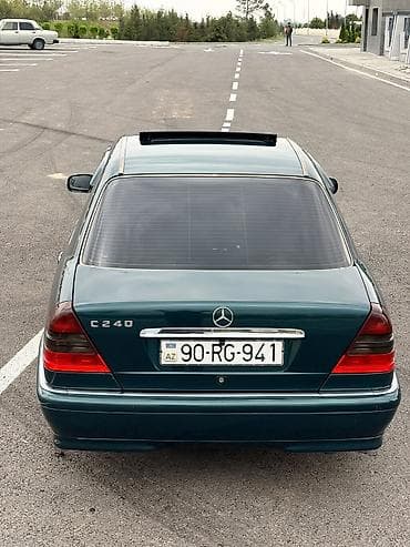 kia optima 2 sade mator: Mercedes-Benz C 240: 2.4 l | 1997 il Sedan — 9