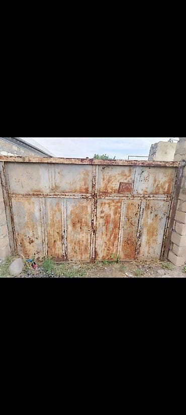 Ev və bağ: İşlənmiş Dəmir Həyət darvazası, 2 m, Mexaniki, Şəbəkə ilə, Kredit yoxdur, Ünvandan götürmə — 1