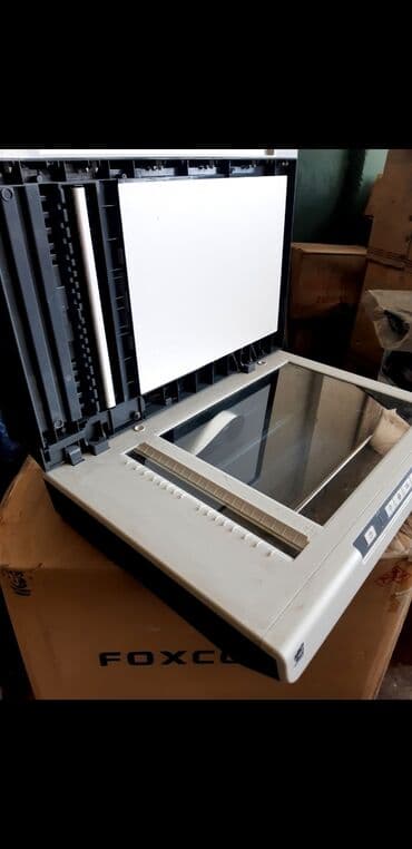 ipad planset: Epson GT-15000 A3 skaner - Format: A3 (297×420 mm) və A4 sənədlərlə — 2