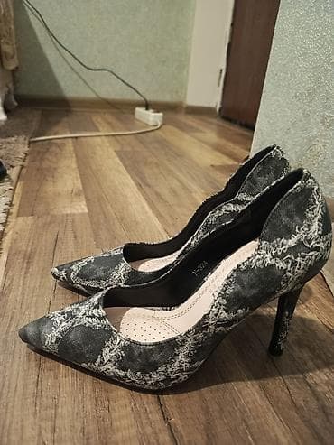 bemsa ayaqqabı: Yenidir geyinilmeyib. Qadın klassik tufliləri – incə burunlu, nazik — 2