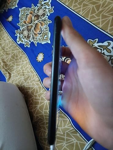 IPhone SE 2020, 64 GB, Qara, Barmaq izi — 4