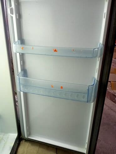 Qabyuyan maşınlar: 2 qapılı Swizer Soyuducu Satılır, rəng - Gümüşü — 2