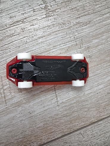Hot Wheels “Bullet Proof” oyuncaq maşın modeli. Orijinal Hot Wheels — 3