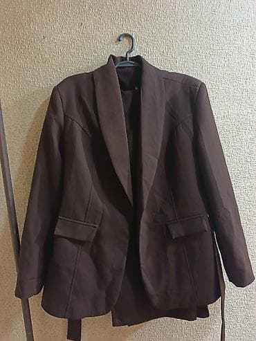 Qadınlar üçün qəhvəyi rəngli klassik blazer - Model: tək cərgə, geniş