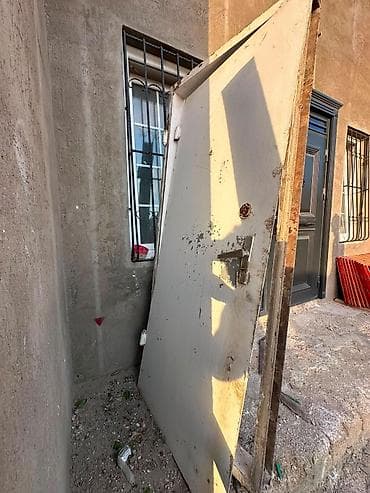 Seyf qapi 200/80sm
130azn qiymet sondur
Bine atciliq 1500 leli — 1