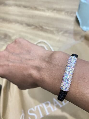 qiz ucun qolbaqlar: Bilərzik, Ünvandan götürmə — 3