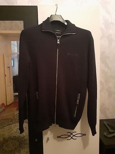 jaket kişi: Gencede satilir orginal AVVA kişi kardiqanı Turkiye istehsalidir 55azn — 1