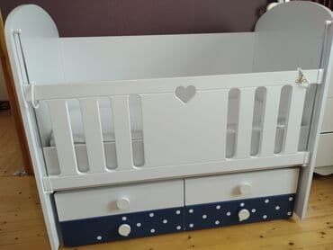 oglan ucun hediyeler: Oğlan və qız üçün, İşlənmiş, Dördbucaq, Beşik, Dəstsiz, Matras ilə, Yellənmə mexanizm ilə — 3