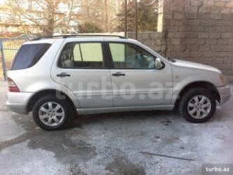 Mercedes-Benz ML 320: 3.2 l | 1999 il Ofrouder/SUV — 1