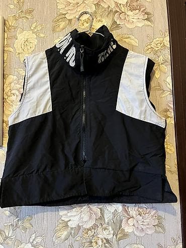 dəst qadın geyimləri: Qadın geyim dəsti – 4 məhsul 1) Qırmızı kombinezon - Qısaqollu — 4