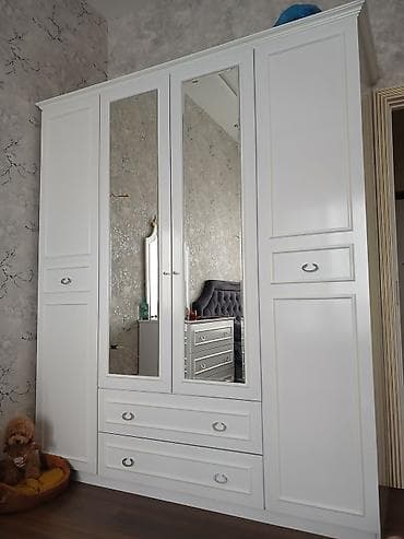 güzgülü mebel dəsti: İkinəfərlik çarpayı, Dolab, Rusiya, İşlənmiş — 2