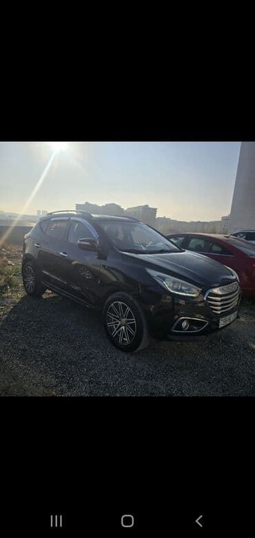 ucuz maşnlar: Hyundai ix35 – qara rəngli şəhər/krosover SUV 2013 170min probeq 2 — 6