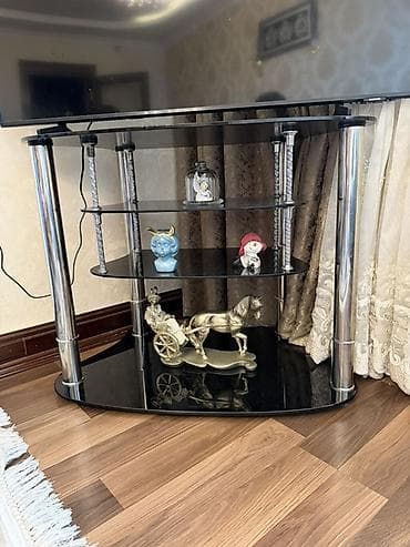 divar bra: İşlənmiş, Künc Tv altlığı, Polkalı, Şüşəli — 4