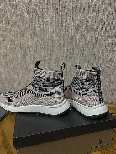 mango velicina 20: BERSHKA mağazasından alınıb. Heç geyinilməyib. Yenidir. 37 ölçüdür — 3