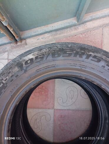 təkərdən əl işləri: İşlənmiş Şin Hankook 195 / 65 / R 15 — 5