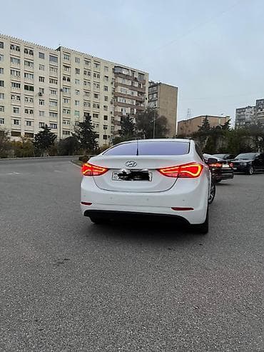 cin ehtiyat hisseleri: Salam Elantra 2011-2015 led stoplar sekilde göründüyü kimi yanir her — 1
