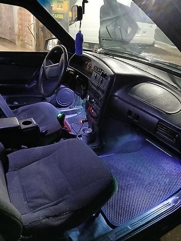 masin lada: Lada Samara sedan - Kuzov: 4 qapılı sedan, tünd yaşıl rəng - Nömrə — 7