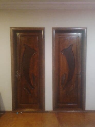 Alçipan: Taxta qapı və pəncərə dəsti - 2 ədəd interyer qapısı: tünd qəhvəyi — 2