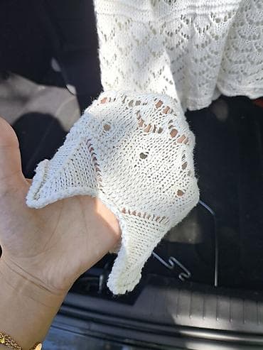 ev üçün açıq qadın şap şapları: Ağ rəngli, əl işi krujeva toxunuşlu qadın kardiqanı. - Material — 3