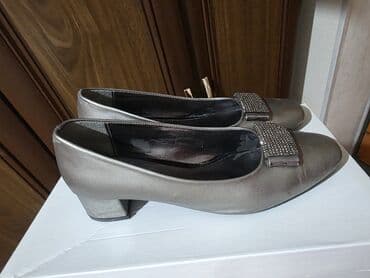 женские зимние ботинки на шнуровке: Размер: 40, цвет - Черный, Б/у — 5