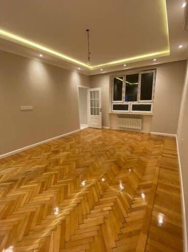 ağdaşda ucuz ev: Bakı, 3 otaqlı, Köhnə tikili, m. Nizami, 73 kv. m — 2