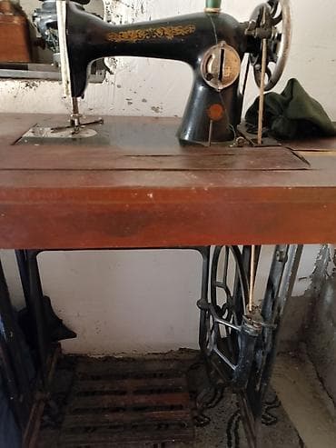 Ayaq pedatik tikiş maşını, işlək vəziyyətdə deyil