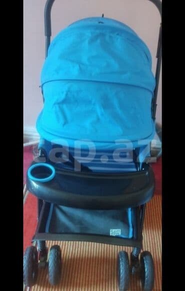 Uşaq arabası – mavi rəngli, yüngül və rahat model. Xüsusiyyətlər: -