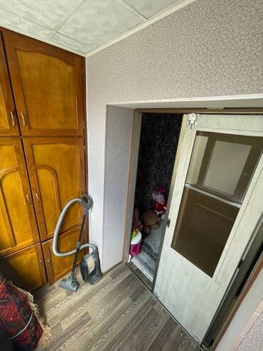 ilkin ödənişi 10000 olan evlər: Bakı, 3 otaqlı, Köhnə tikili, m. Həzi Aslanov, 70 kv. m — 19