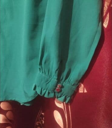 пальто зимнее: Satilir ucuz giymete 10manat Uwag paltari 1 manata — 10