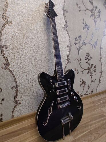 qədimi pul: Elektro gitara – İdeal vəziyyətdədir heç bir problemi yoxdur pul — 1