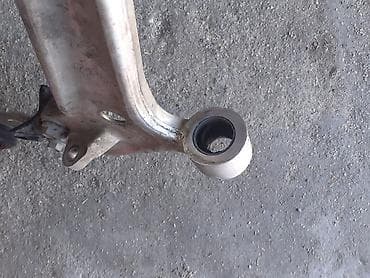 Troslar, rıçaqlar: Nissanin sag teref alt çasqaso. 2008-ci madel. tek problemi bir eded — 5