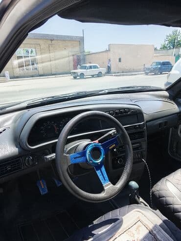 diski barter: Gümüşü rəngli Lada Samara model avtomobil təklif olunur. Bu avtomobil — 13